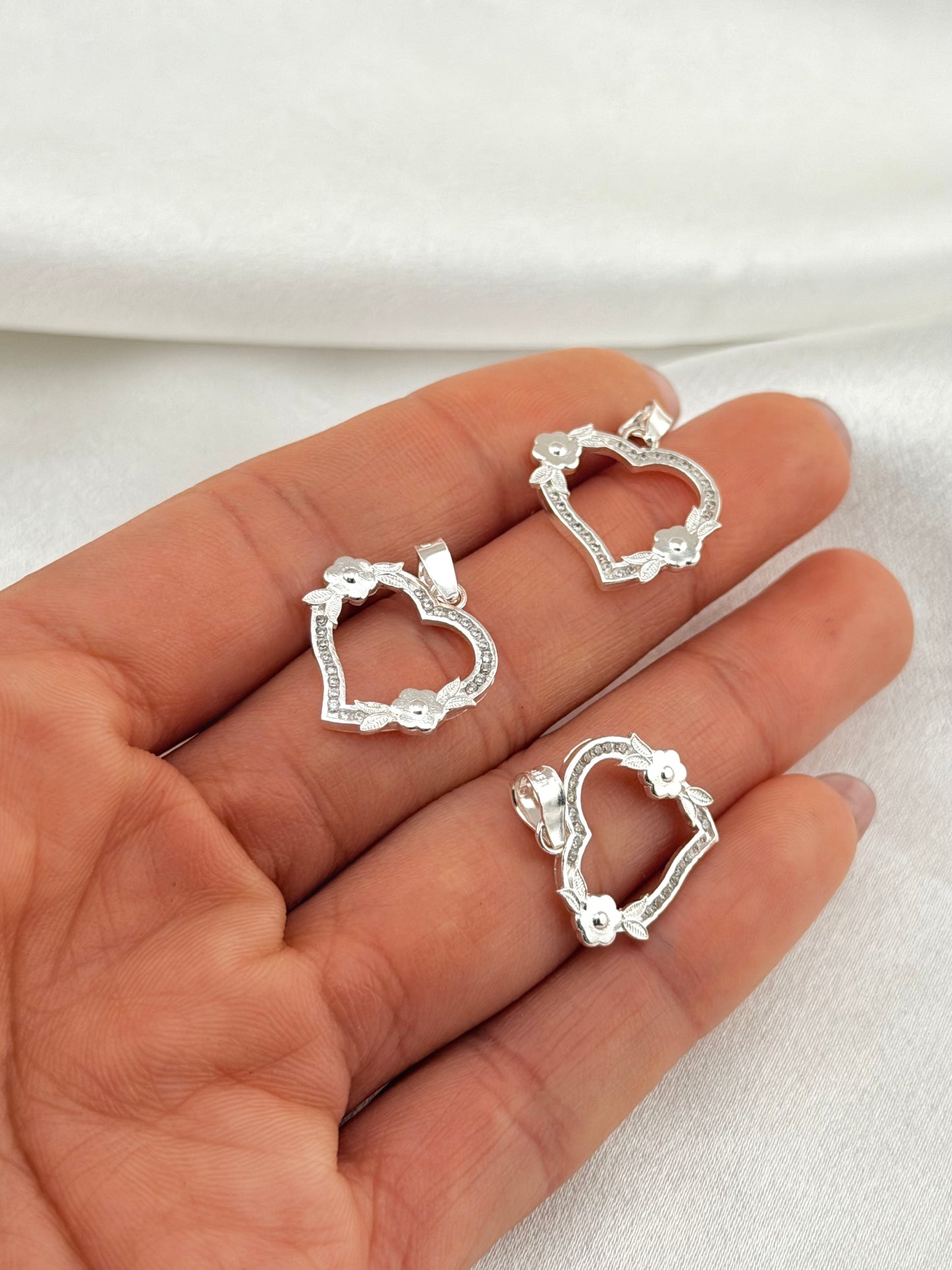 Silver 925 heart with flowers pendant | small heart