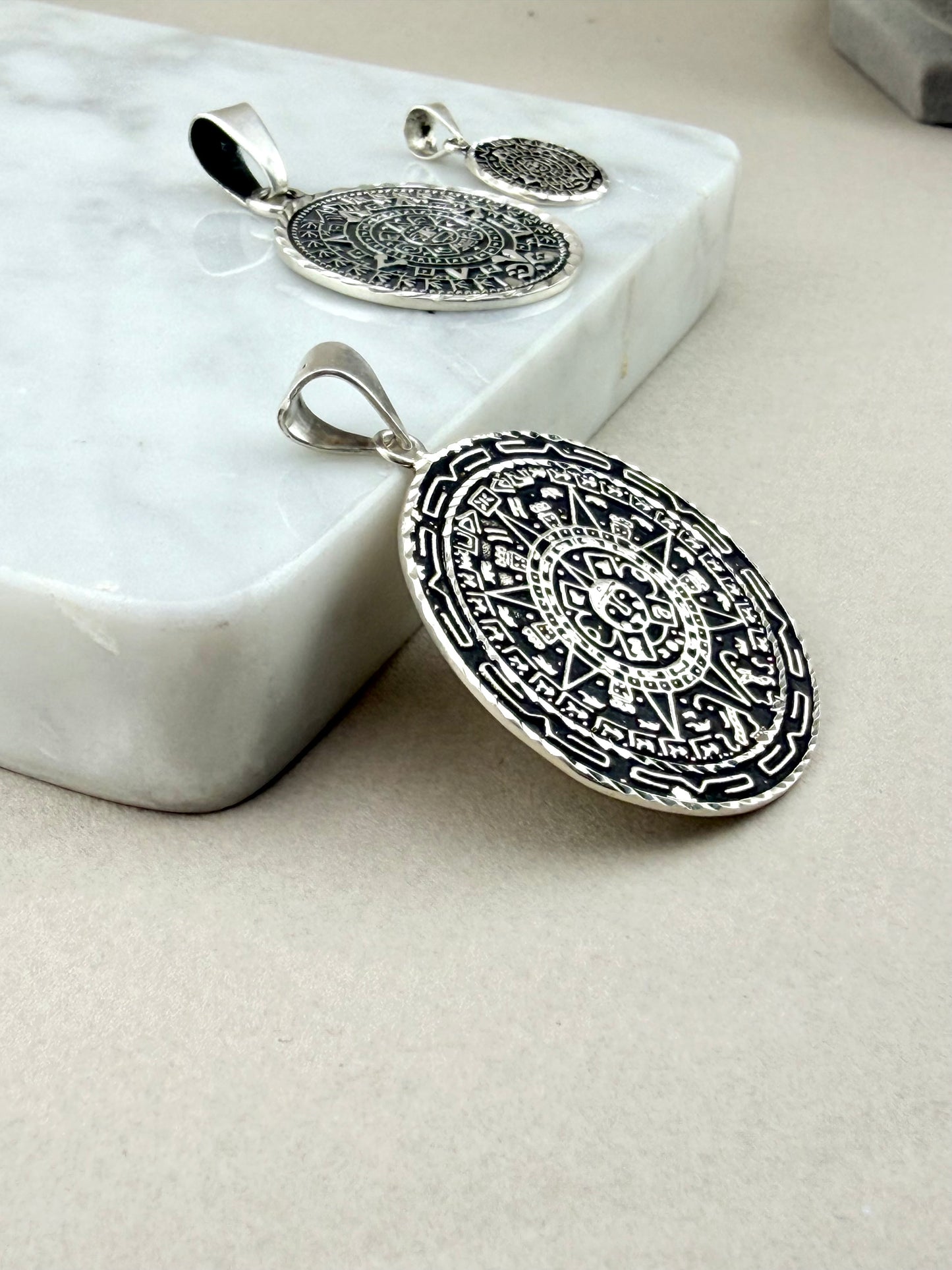 Silver 925 Aztec calendar pendant jewelry