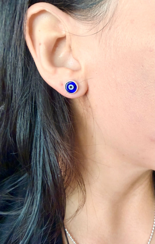 Silver 925 blue evil eye stud earrings | Aretes de plata 925 ojito turco