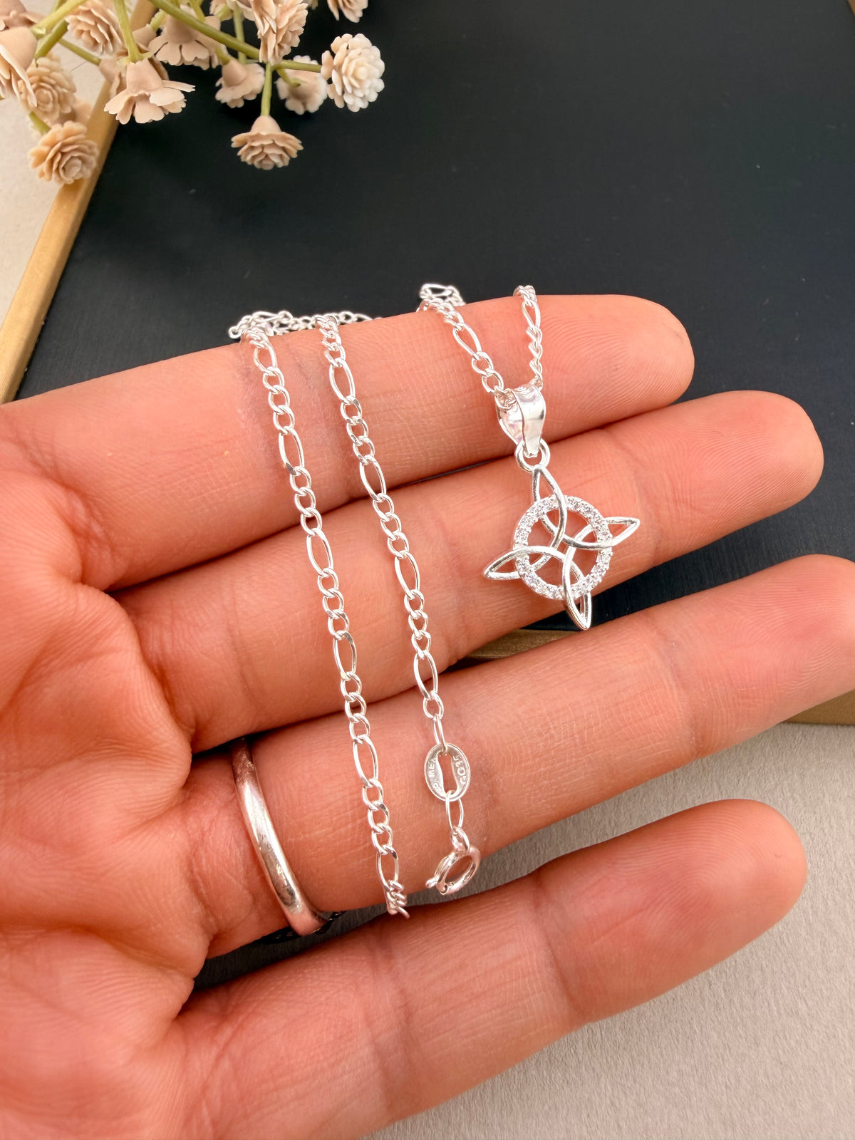 Silver 925 Witch Knot Necklace 20”| Cadena fígaro con nudo de bruja plata mexicana 925