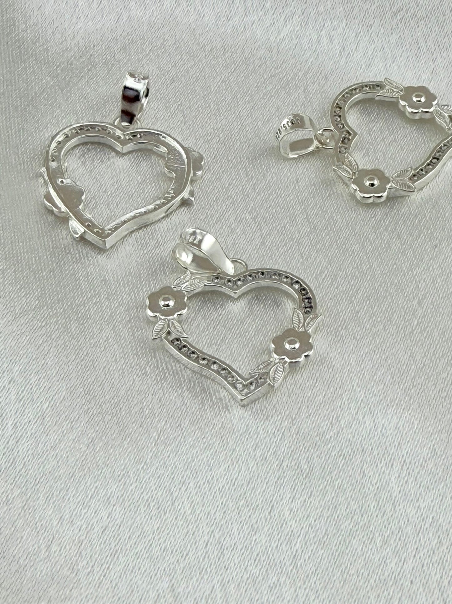 Silver 925 heart with flowers pendant | small heart
