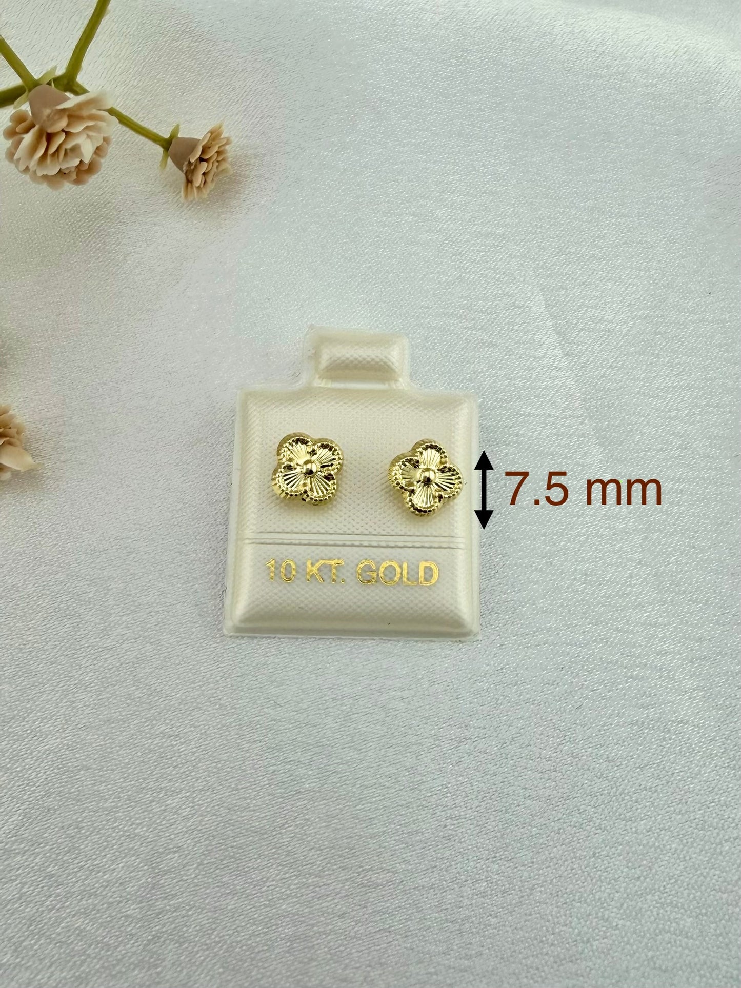 10k gold flower earrings for girl | Screw back earring solid gold | Aretes de oro 10k clover
