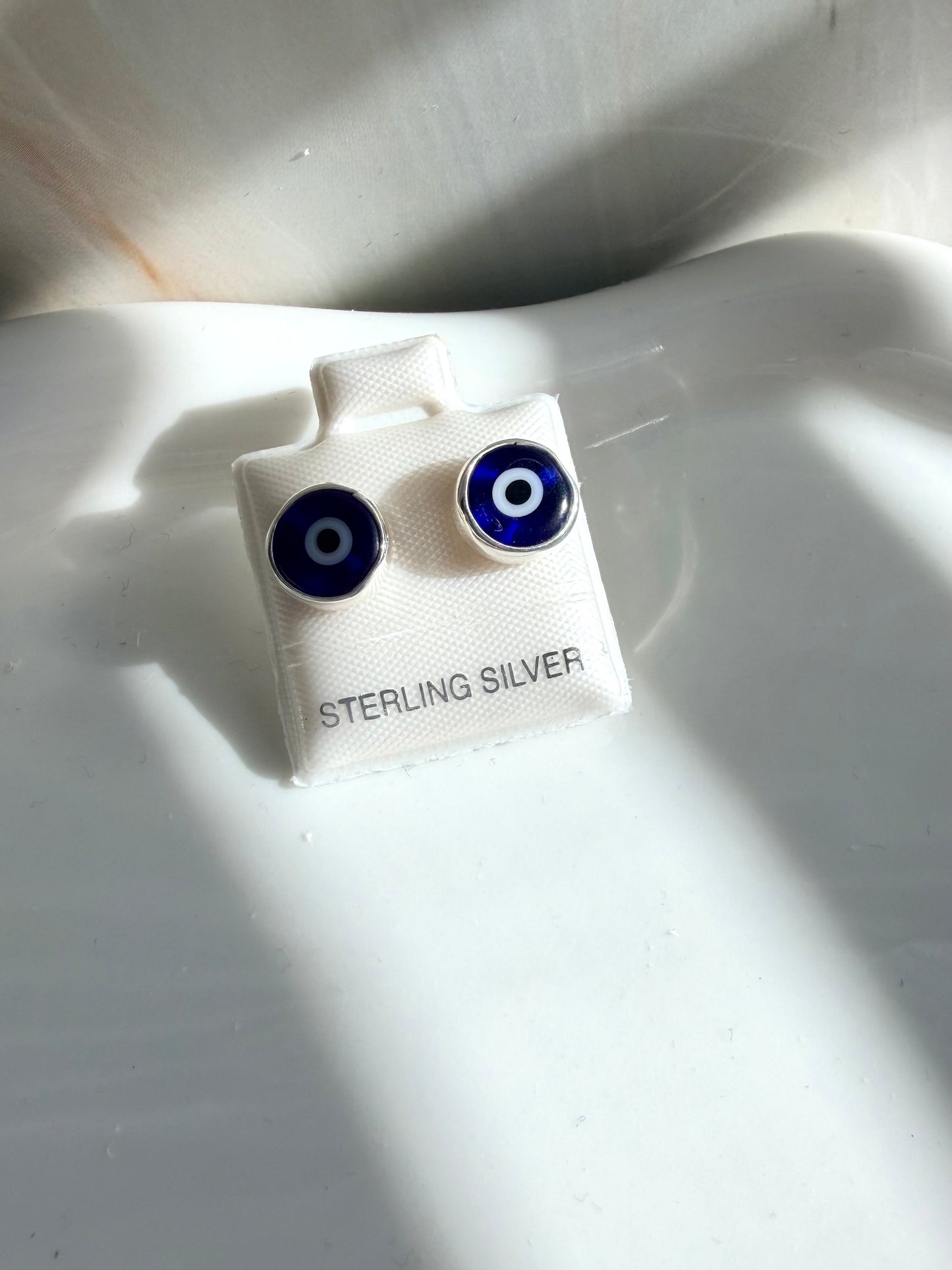 Silver 925 blue evil eye stud earrings | Aretes de plata 925 ojito turco