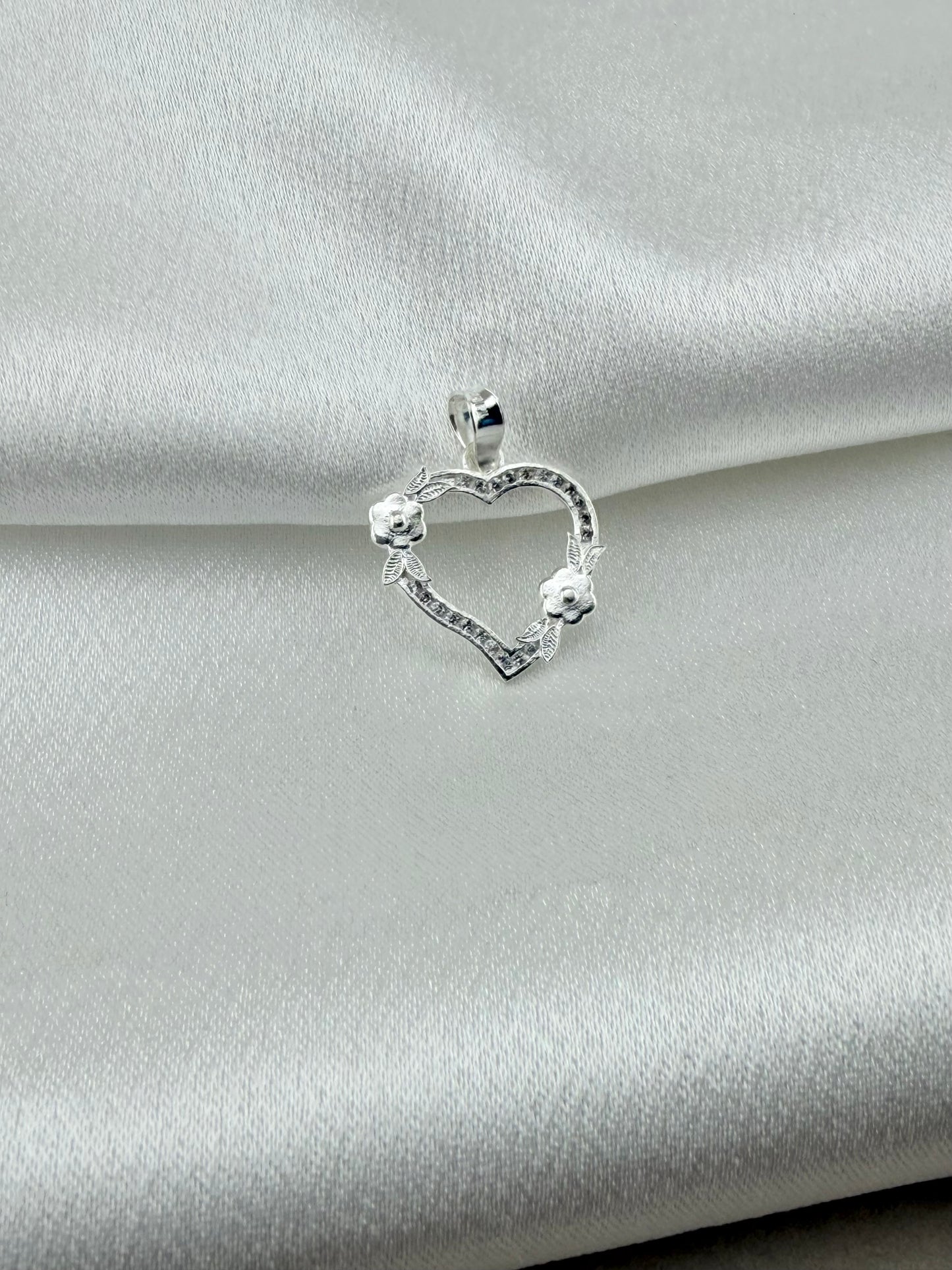 Silver 925 heart with flowers pendant | small heart