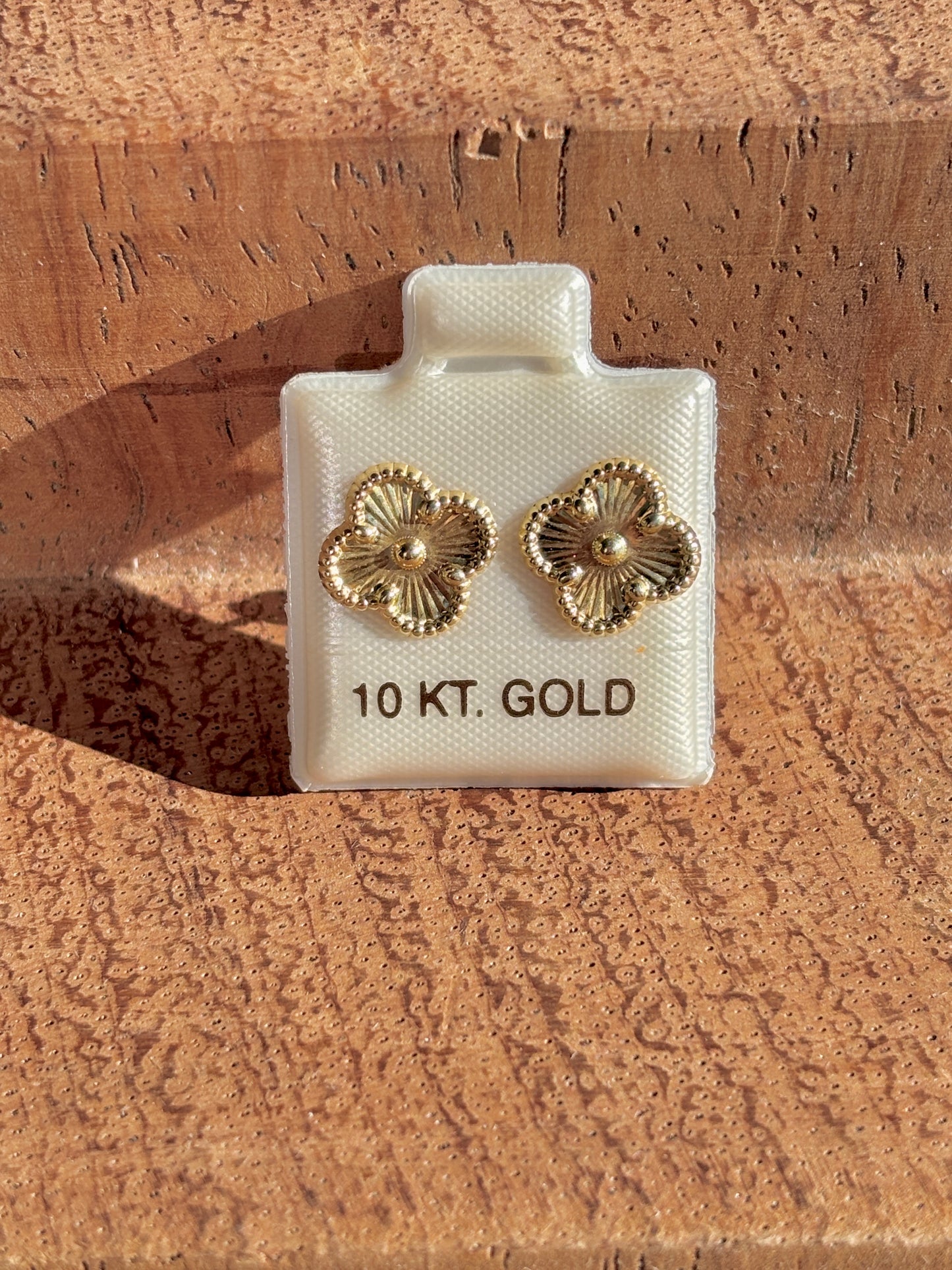 10K Solid Gold Flower Earrings for Girls | Screw back gold earrings | Aretes de oro 10k Flores