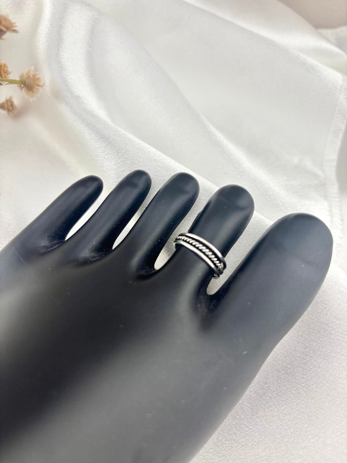 Silver 925 toe ring boho design