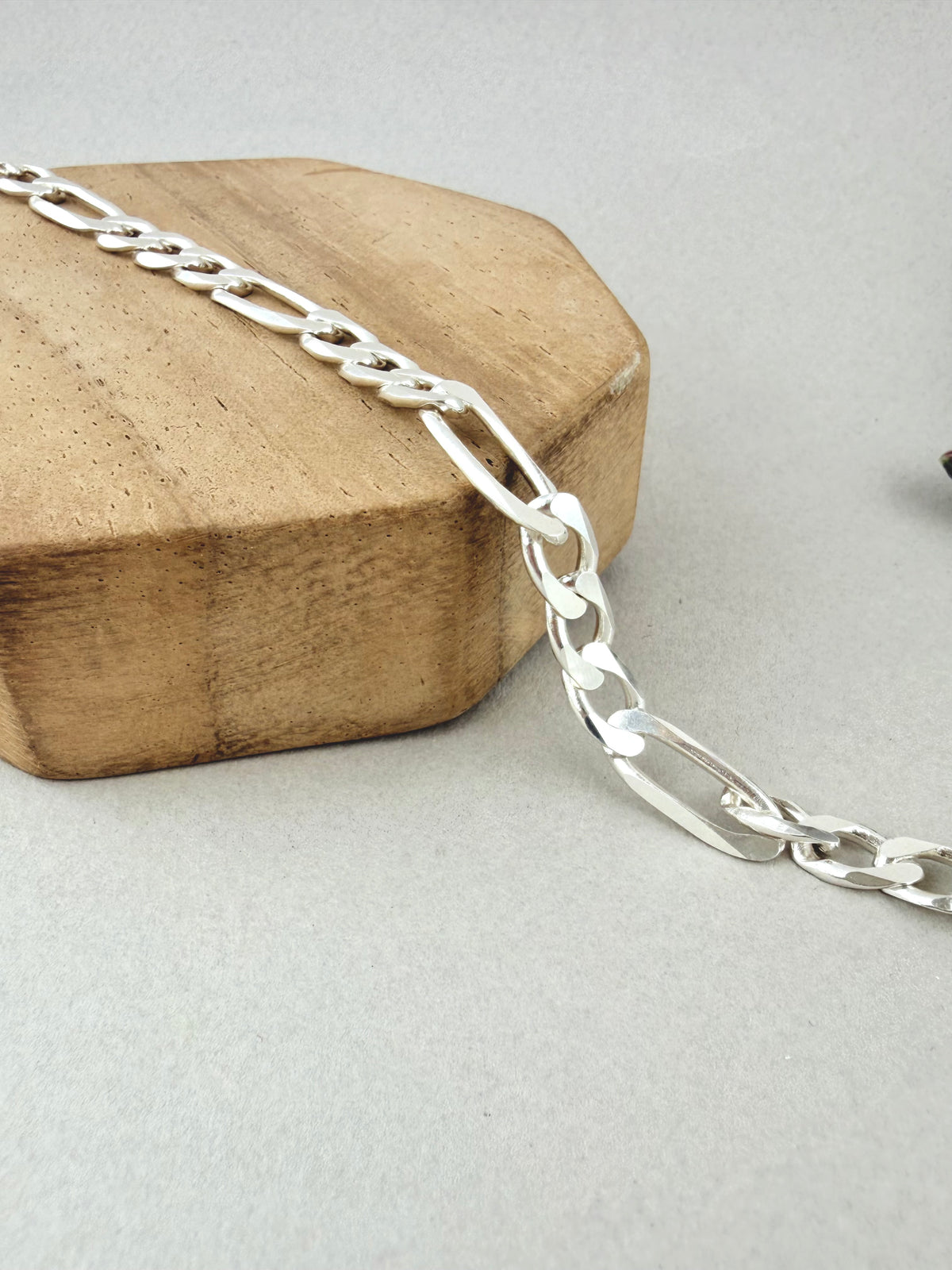 Sterling Silver 925 Figaro Link Bracelet 8.5 Inch, 7mm Wide