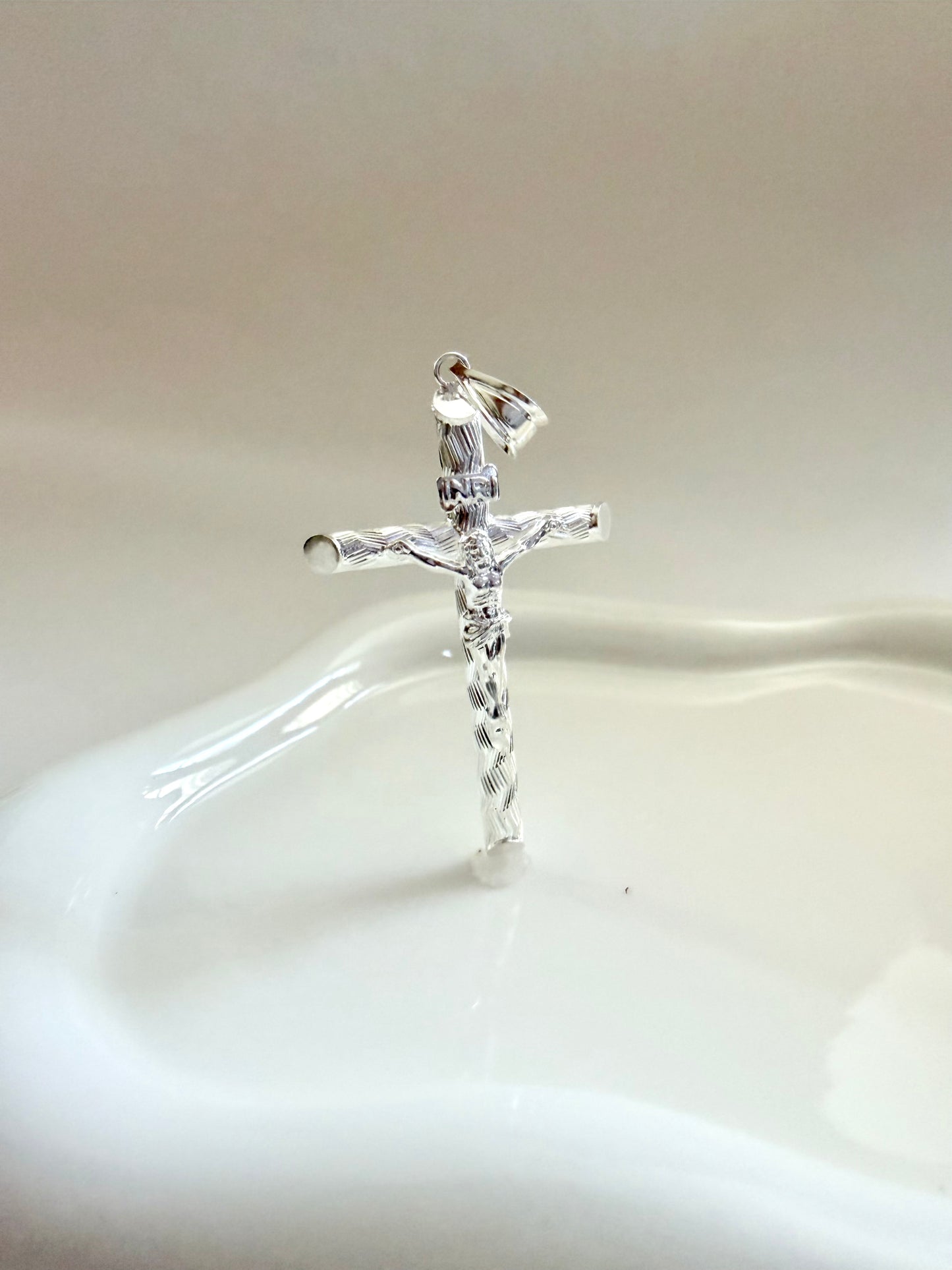 Silver 925 Crucifix cross pendant | Diamond cut |  Crucifijo diamantado